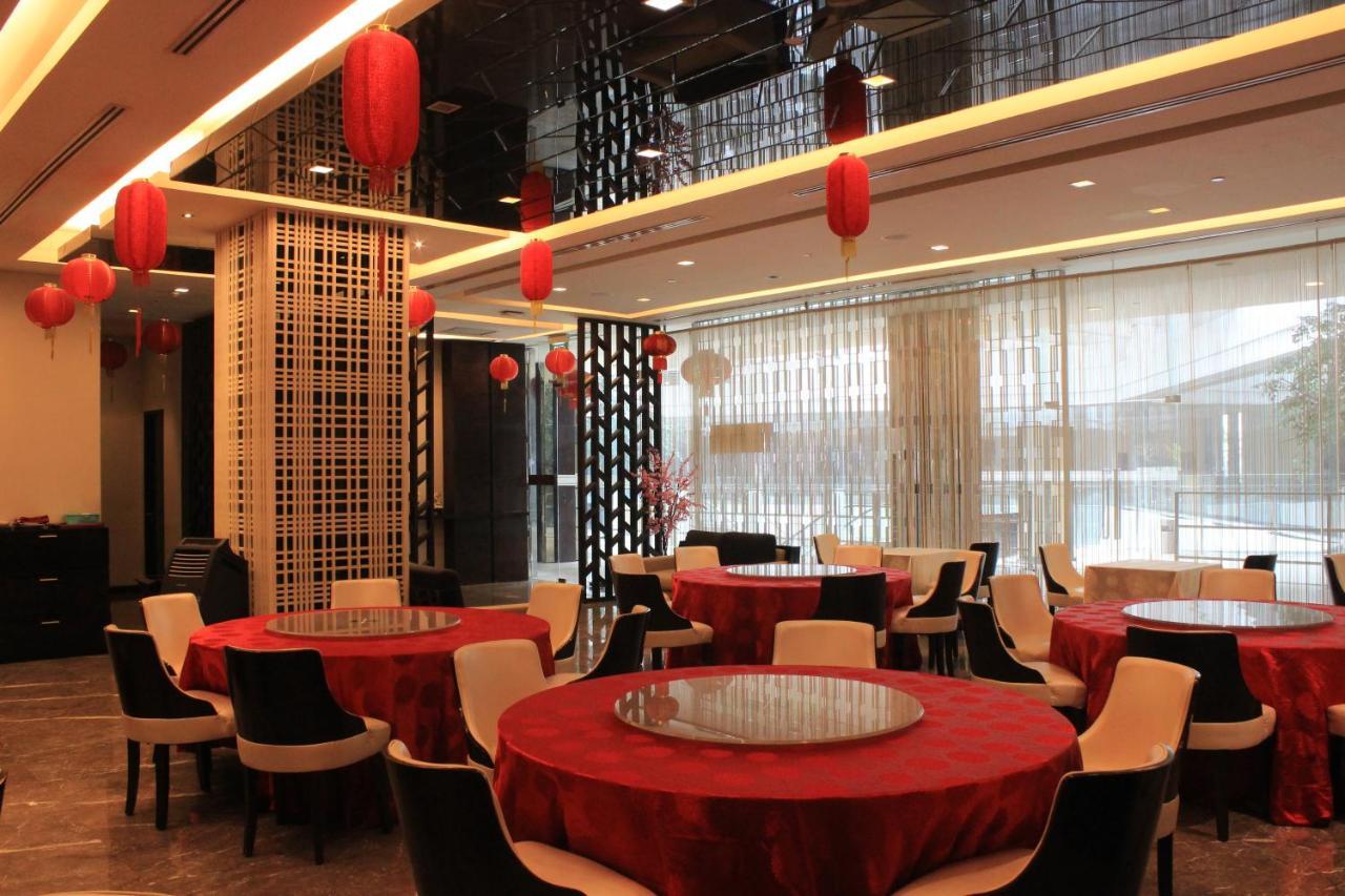 Po Hotel Semarang Exterior foto