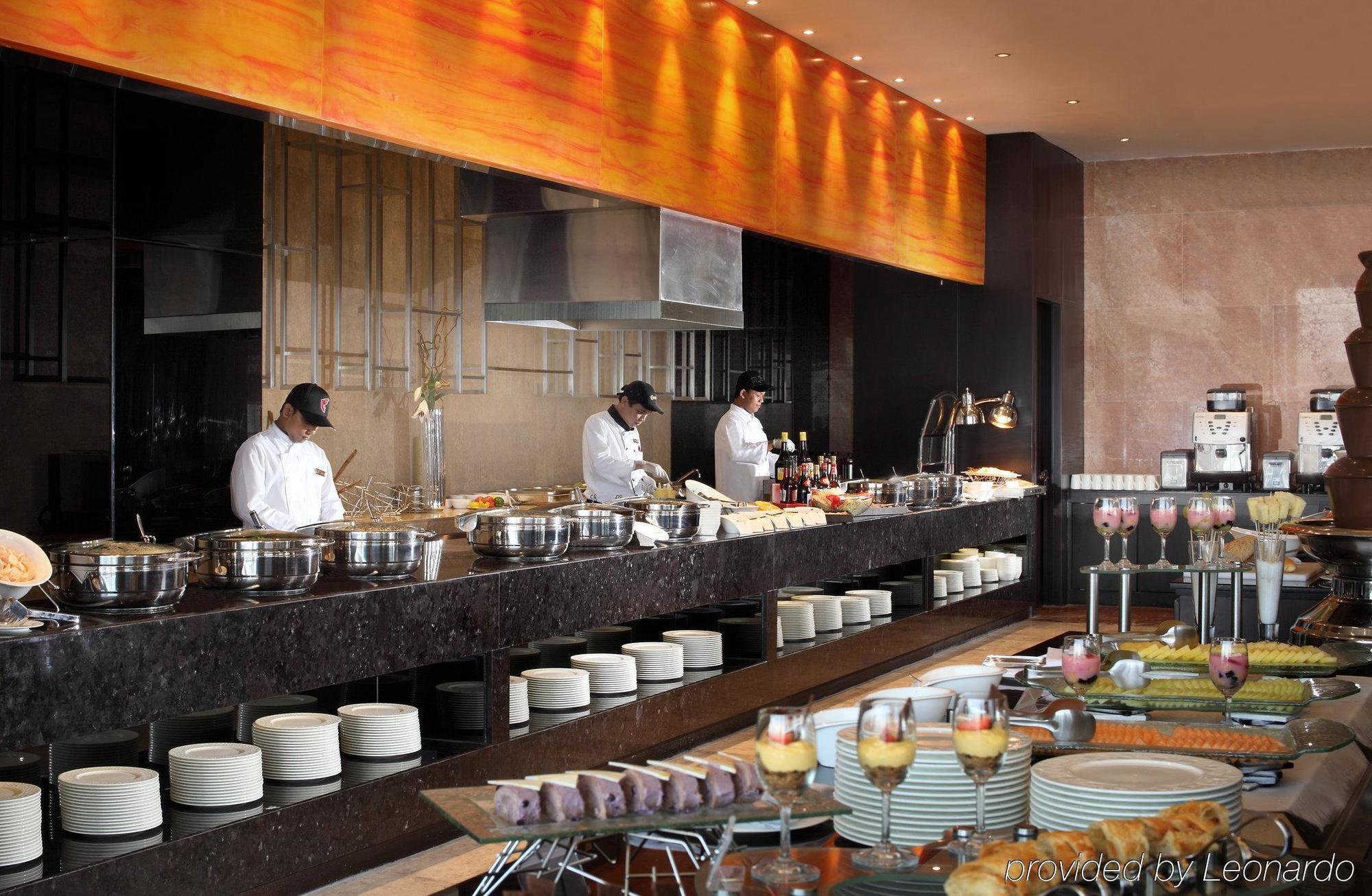 Po Hotel Semarang Restaurant foto
