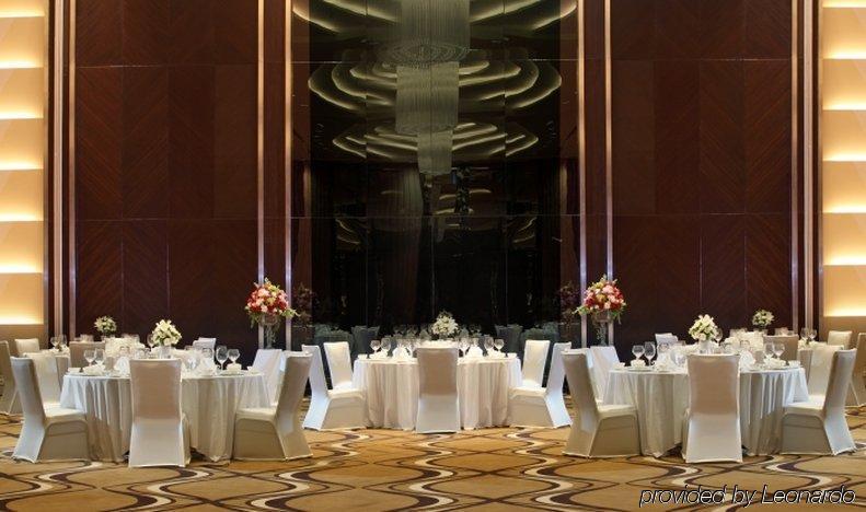 Po Hotel Semarang Restaurant foto