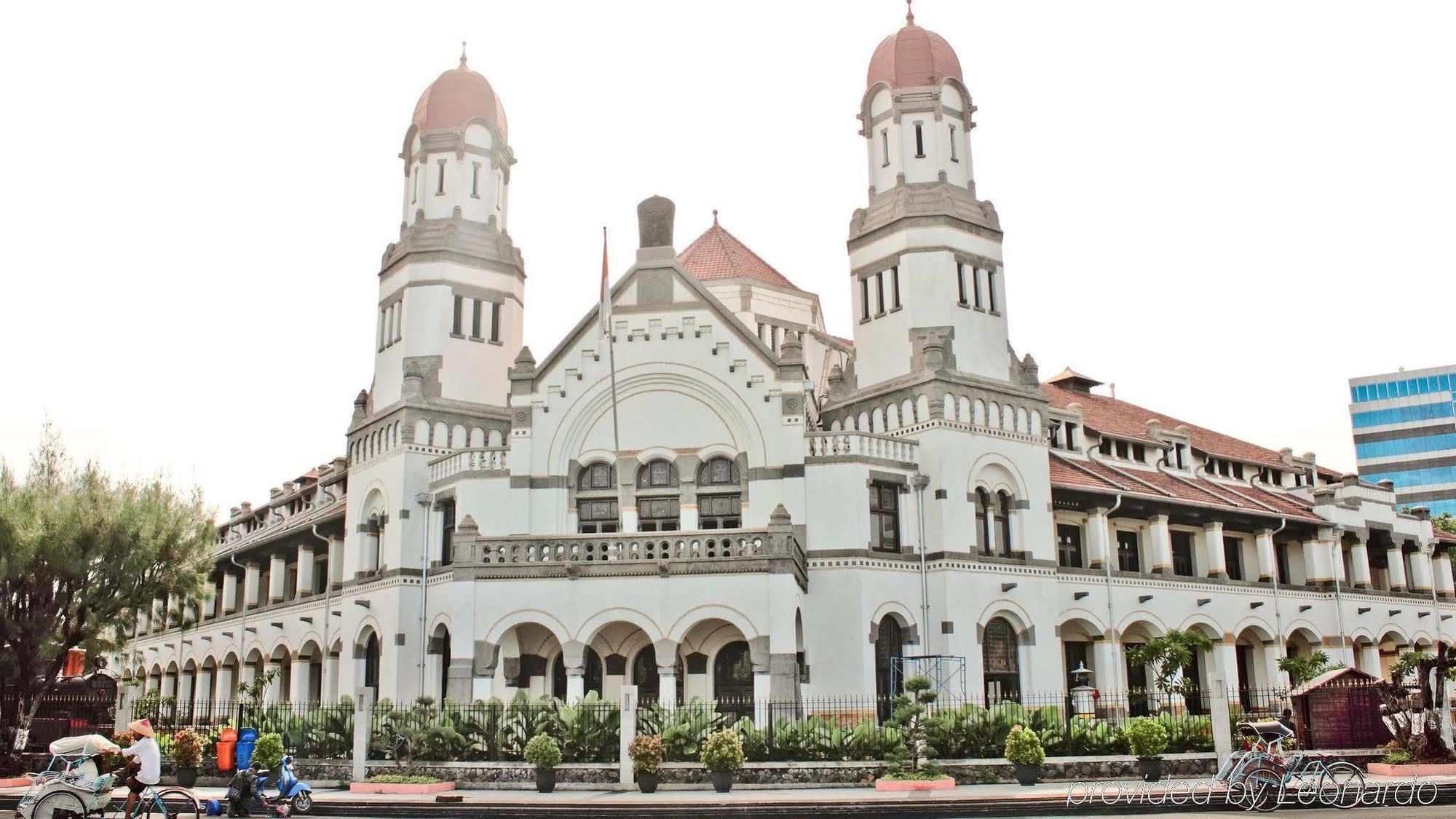 Po Hotel Semarang Exterior foto