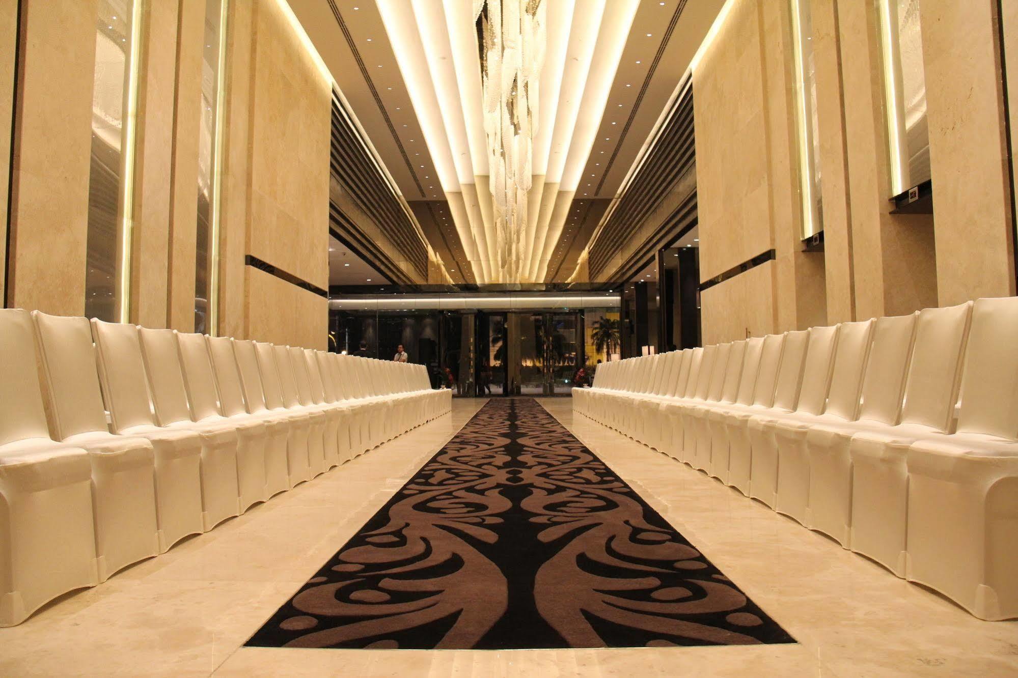 Po Hotel Semarang Exterior foto